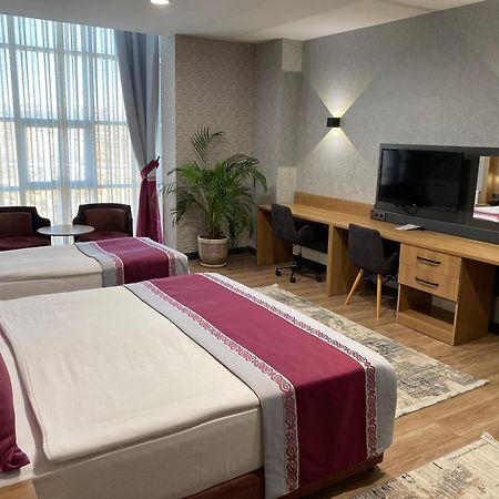 Lavanta Tepesi Hotel Ve Spor Tesisleri ブルドゥル エクステリア 写真