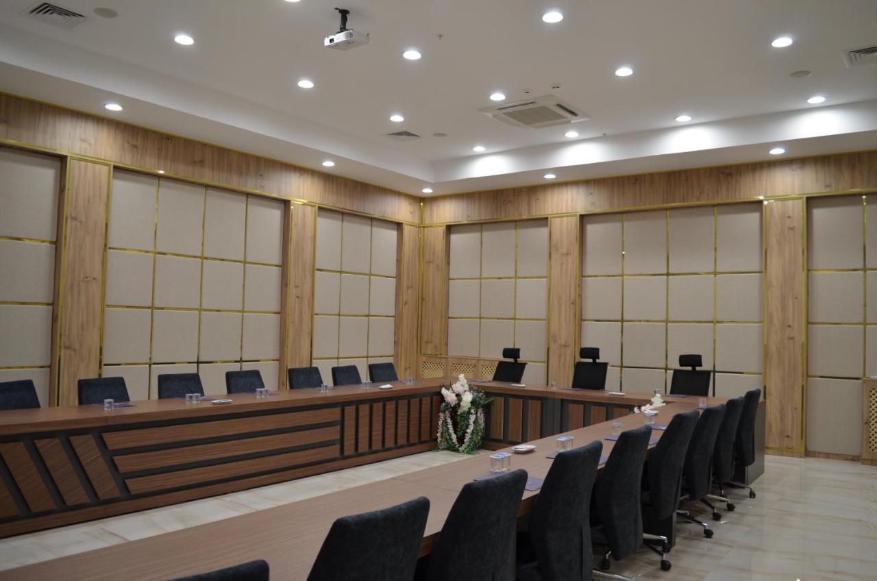 Lavanta Tepesi Hotel Ve Spor Tesisleri ブルドゥル エクステリア 写真