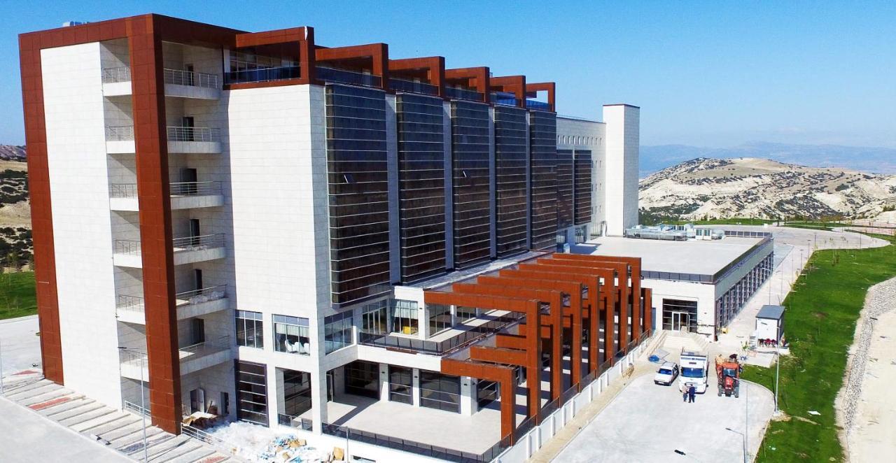 Lavanta Tepesi Hotel Ve Spor Tesisleri ブルドゥル エクステリア 写真