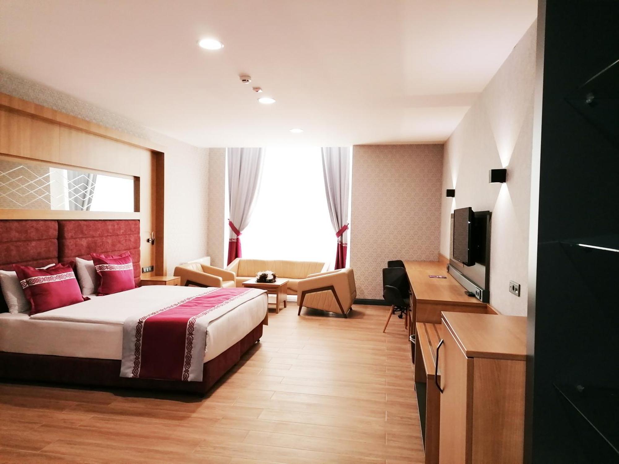 Lavanta Tepesi Hotel Ve Spor Tesisleri ブルドゥル エクステリア 写真