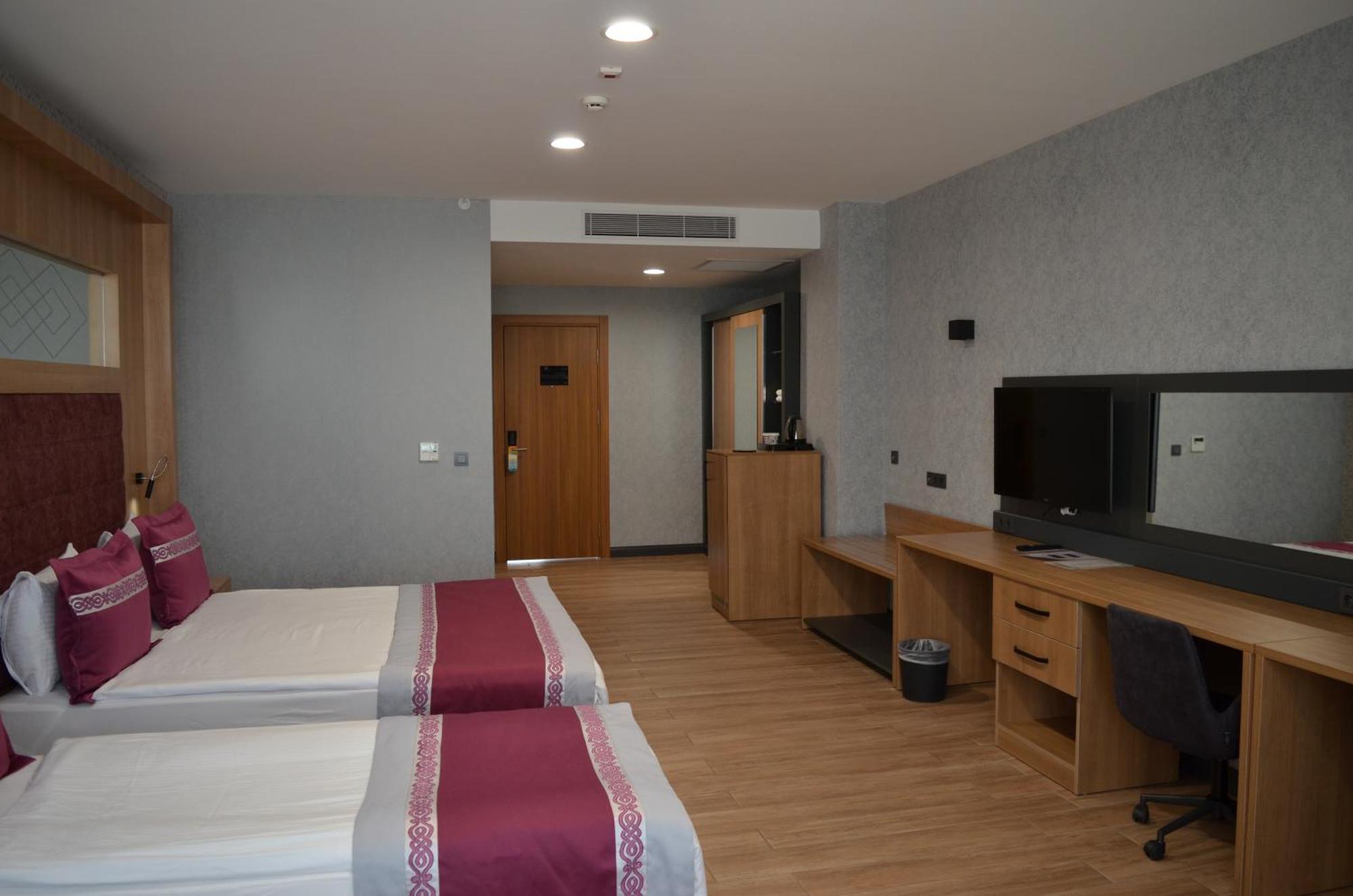 Lavanta Tepesi Hotel Ve Spor Tesisleri ブルドゥル エクステリア 写真